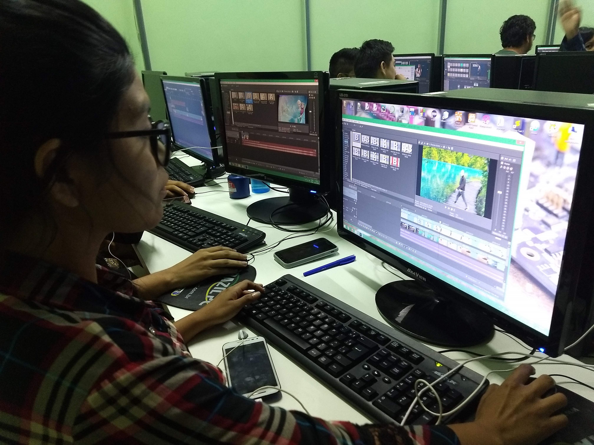 Alunos de Licenciatura em Computação participam de oficina de edição de vídeos